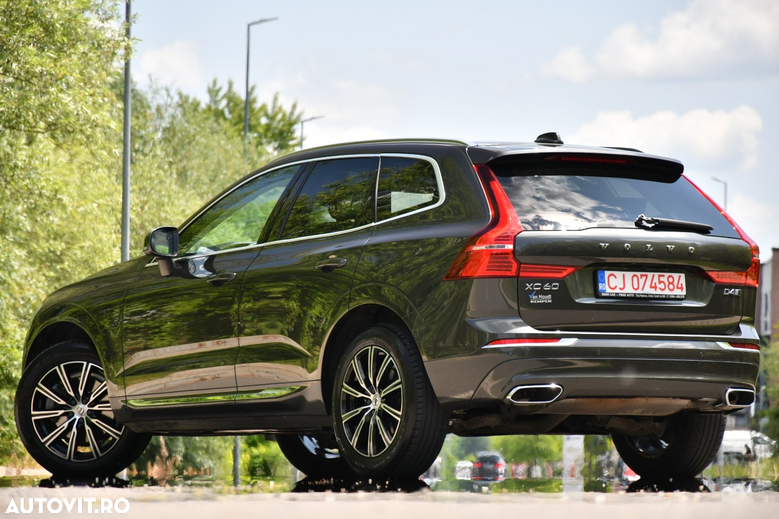 Volvo XC 60 D4 AWD Inscription - 4