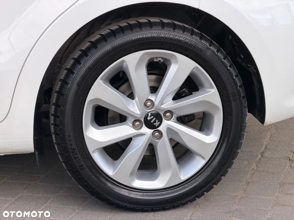 Kia Rio 1.4 ISG Uefa Euro 2016 - 20