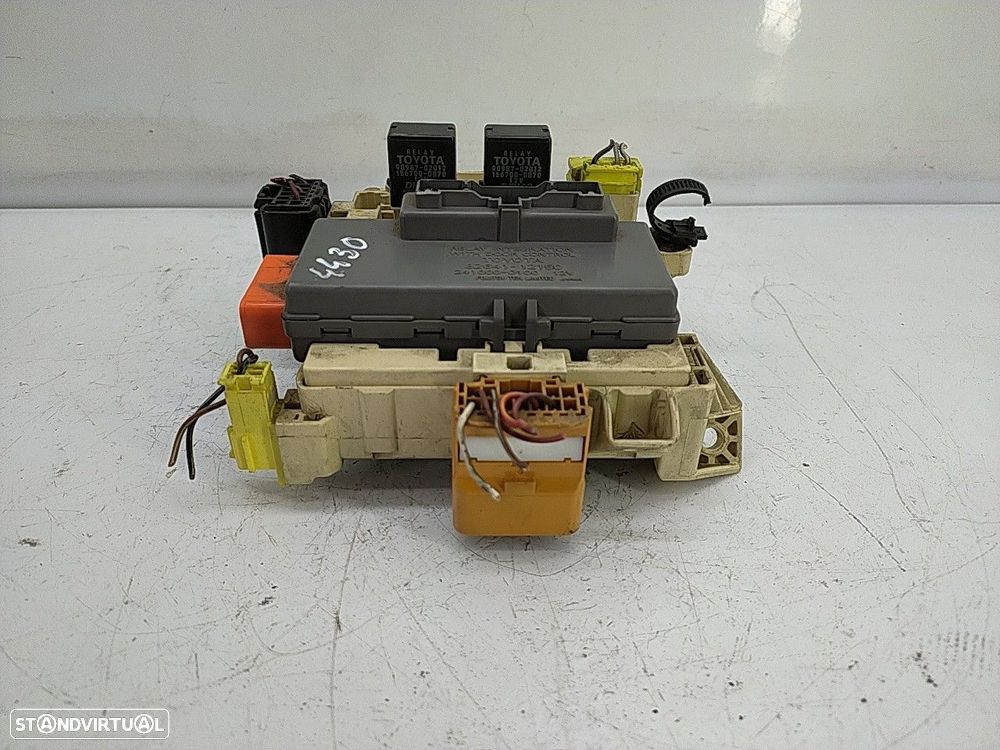 Caixa Fusiveis Toyota Corolla (_E11_) - 2