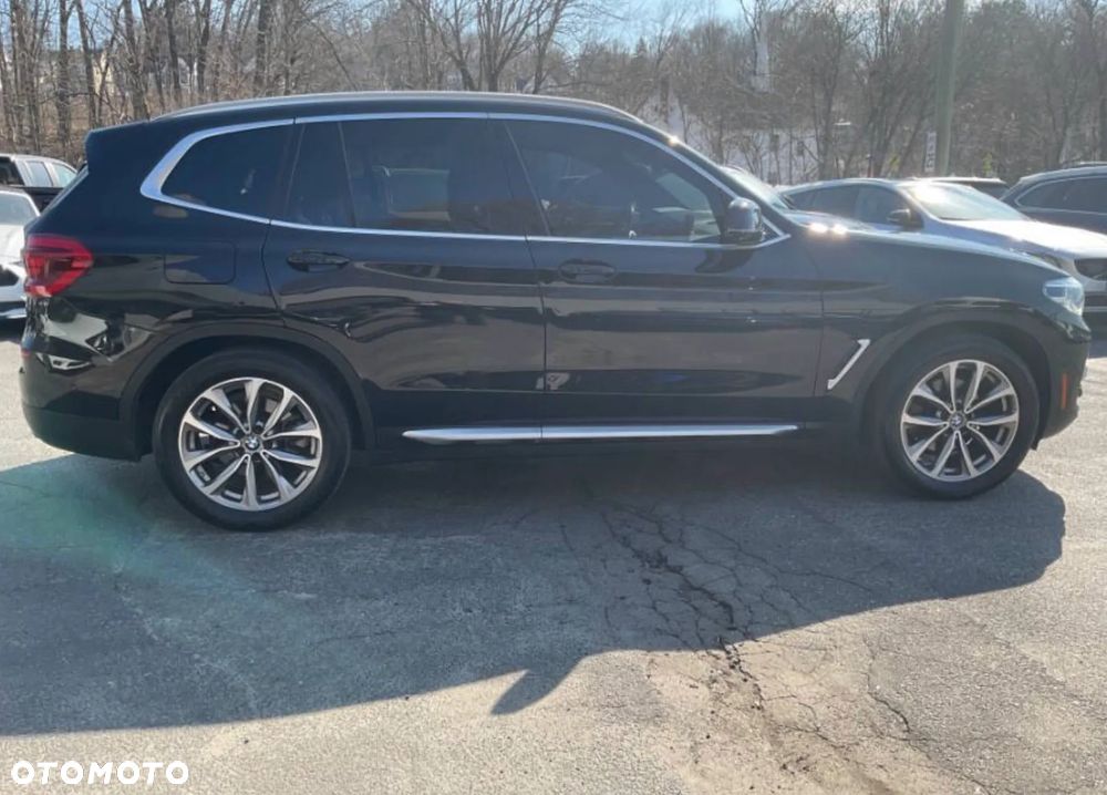BMW X3 xDrive30i Luxury Line sport - 7