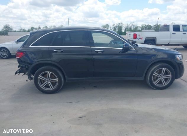 Mercedes-Benz GLC 300 4MATIC 9G-TRONIC - 12