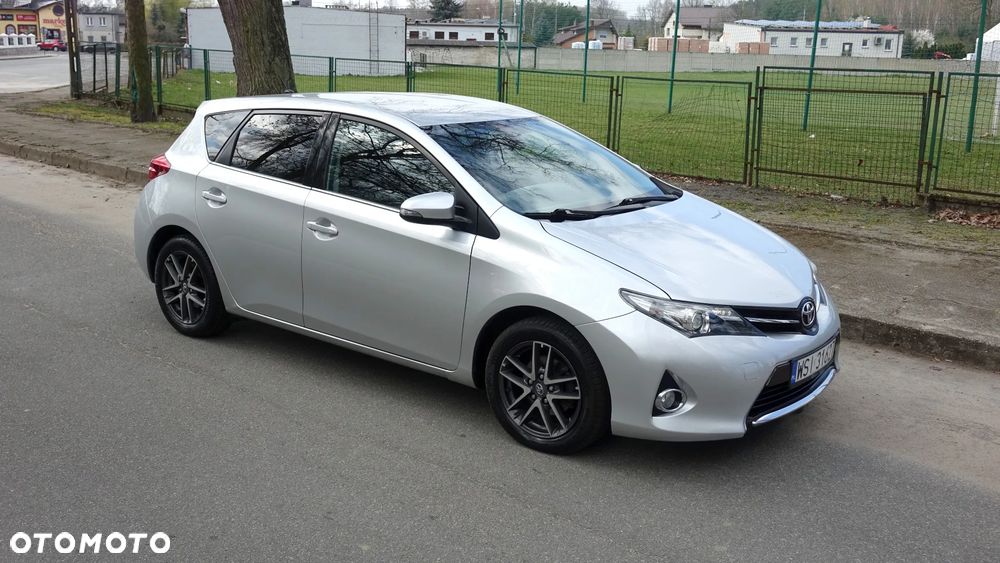 Toyota Auris - 39