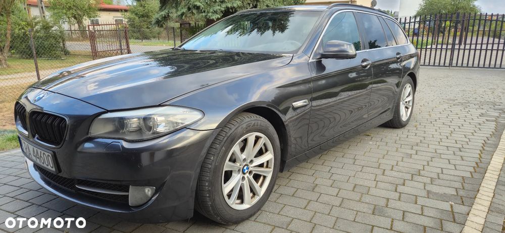 BMW Seria 5 520d Touring - 3