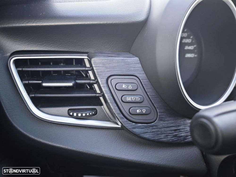 Alfa Romeo Giulietta 1.6 JTDM - 21