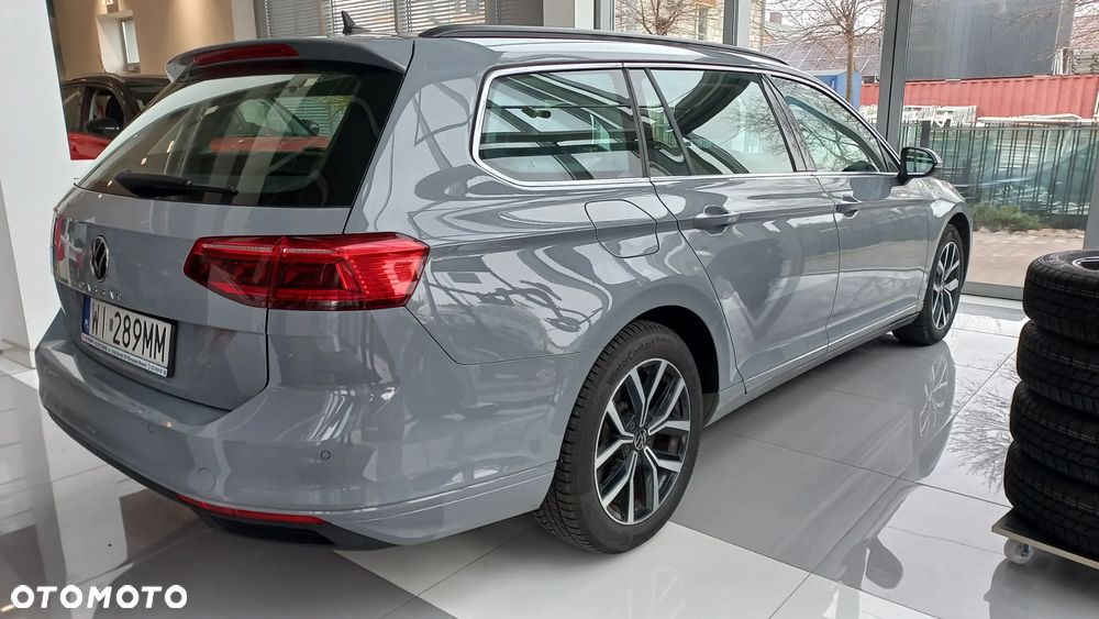 Volkswagen Passat Variant 1.5 TSI EVO Business DSG - 9