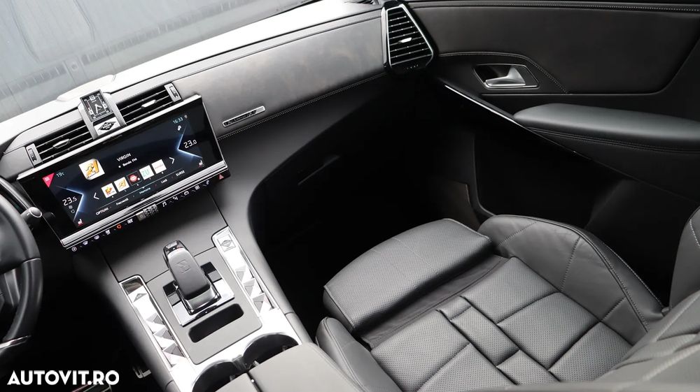 DS Automobiles DS 7 Crossback 1.6 PHeV AWD 300 EAT8 OPERA - 23