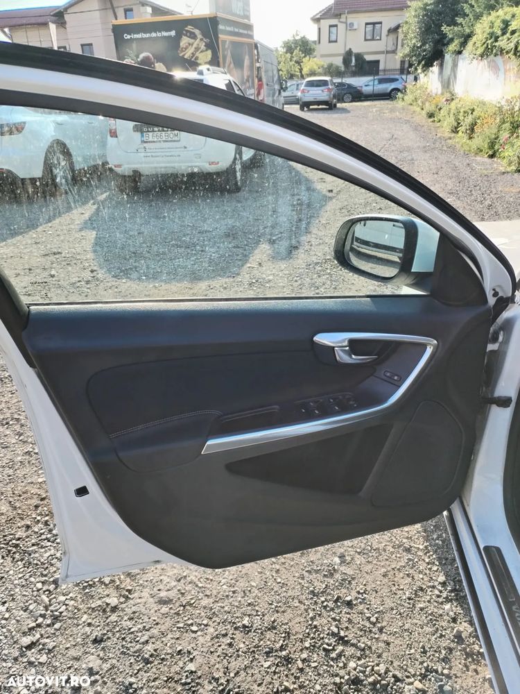 Volvo V60 D2 ECO Start-Stop Kinetic - 14
