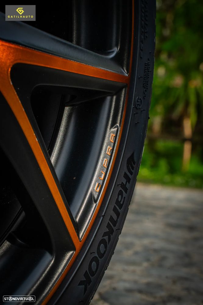 SEAT Leon ST 2.0 TSI S&S 4Drive DSG Cupra 300 Edition Carbon - 25