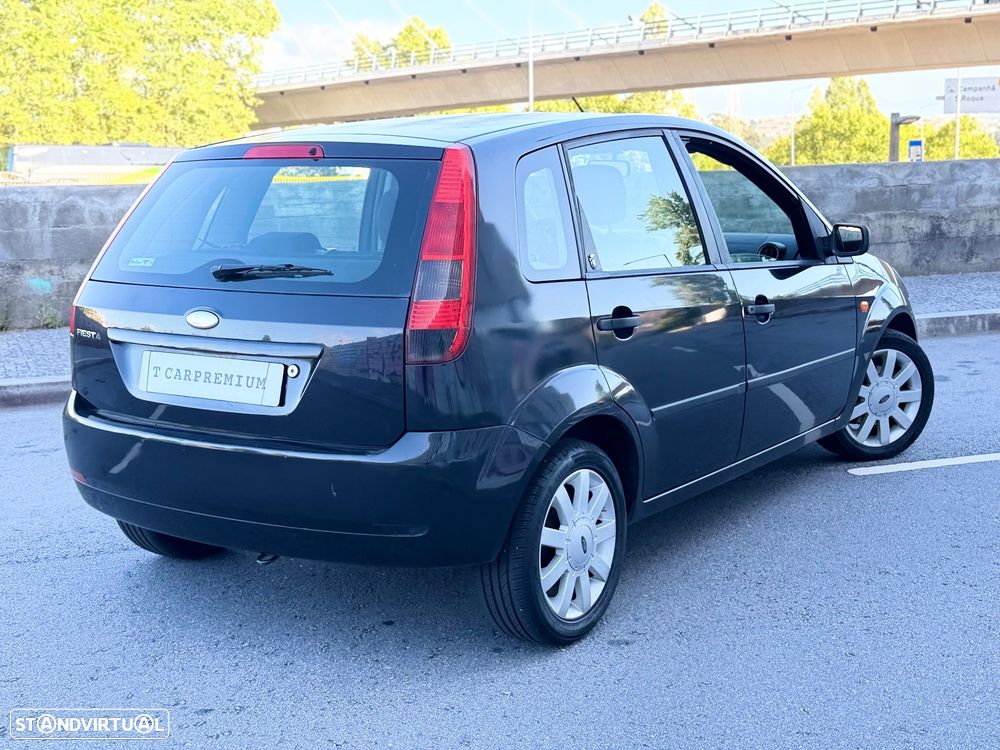 Ford Fiesta 1.25 Ghia - 6
