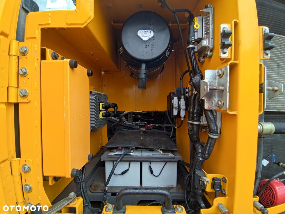 Volvo EC250ENL - 10