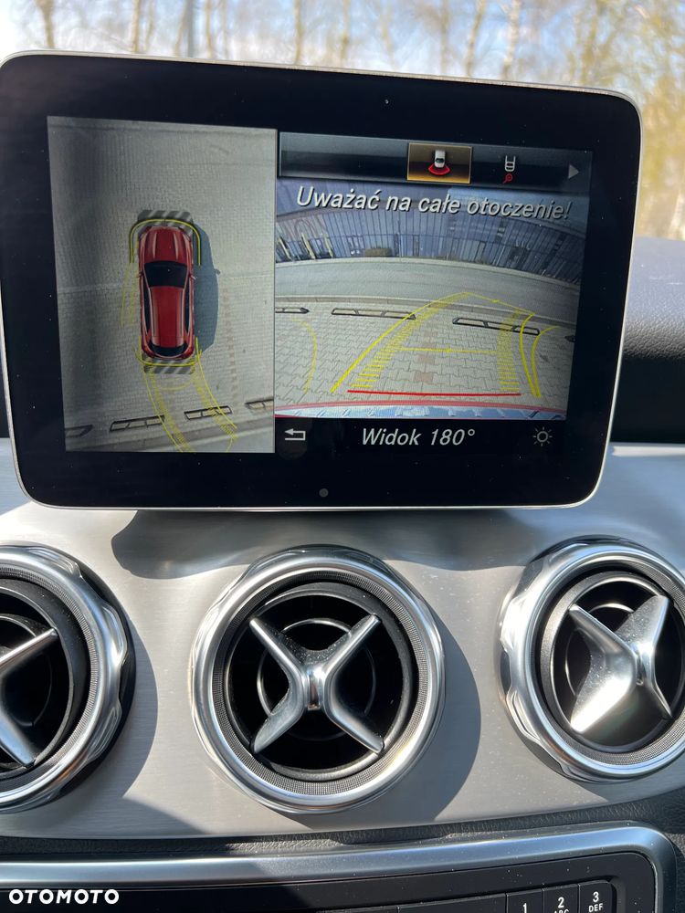 Mercedes-Benz GLA 220 d 4Matic 7G-DCT AMG Line - 21