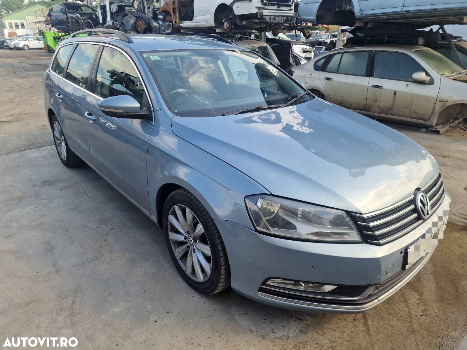 Dezmembram Volkswagen Passat B7 2011 2.0tdi CFF Automat - 1