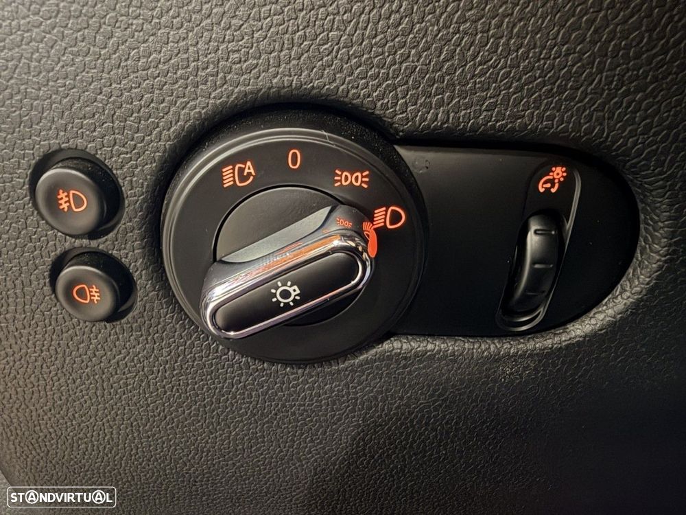 MINI 3 Portas Cooper Sport Edition - 29