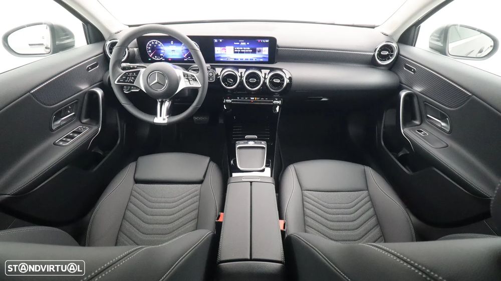 Mercedes-Benz A 200 d - 11