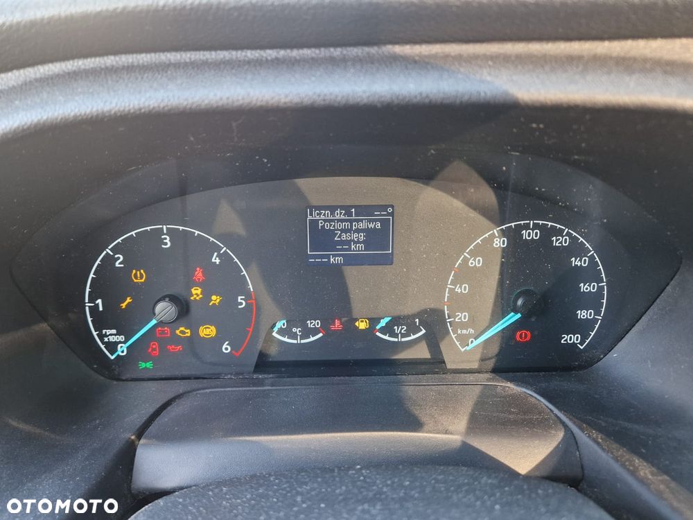 Ford Transit - 17