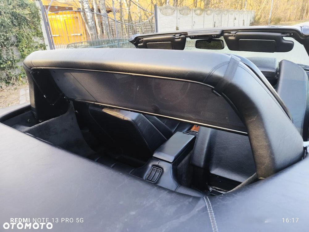 Mercedes-Benz SL - 33