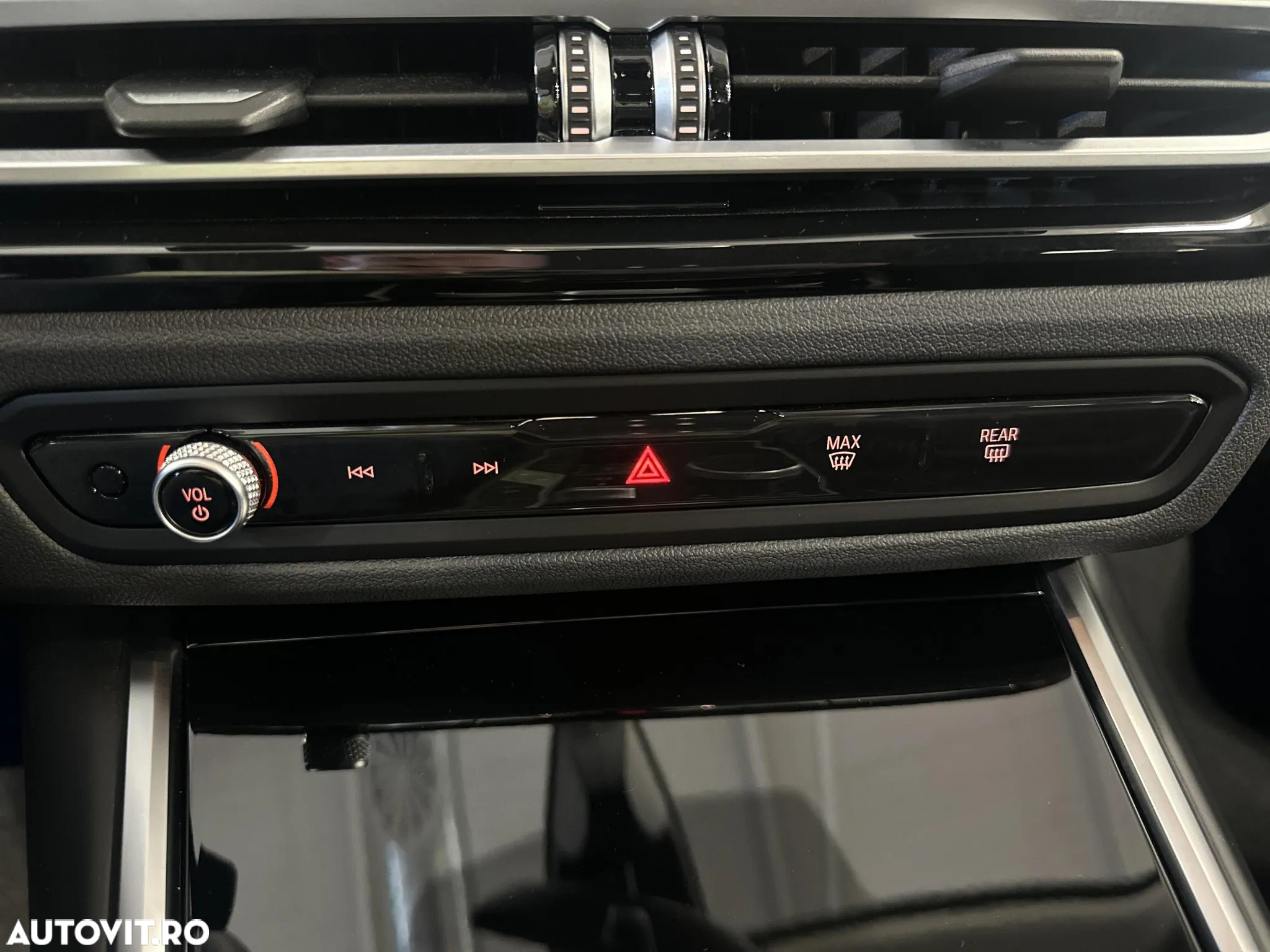 BMW Seria 3 320i xDrive Aut. - 17