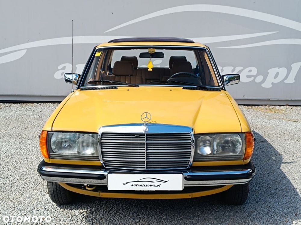 Mercedes-Benz W123 - 11