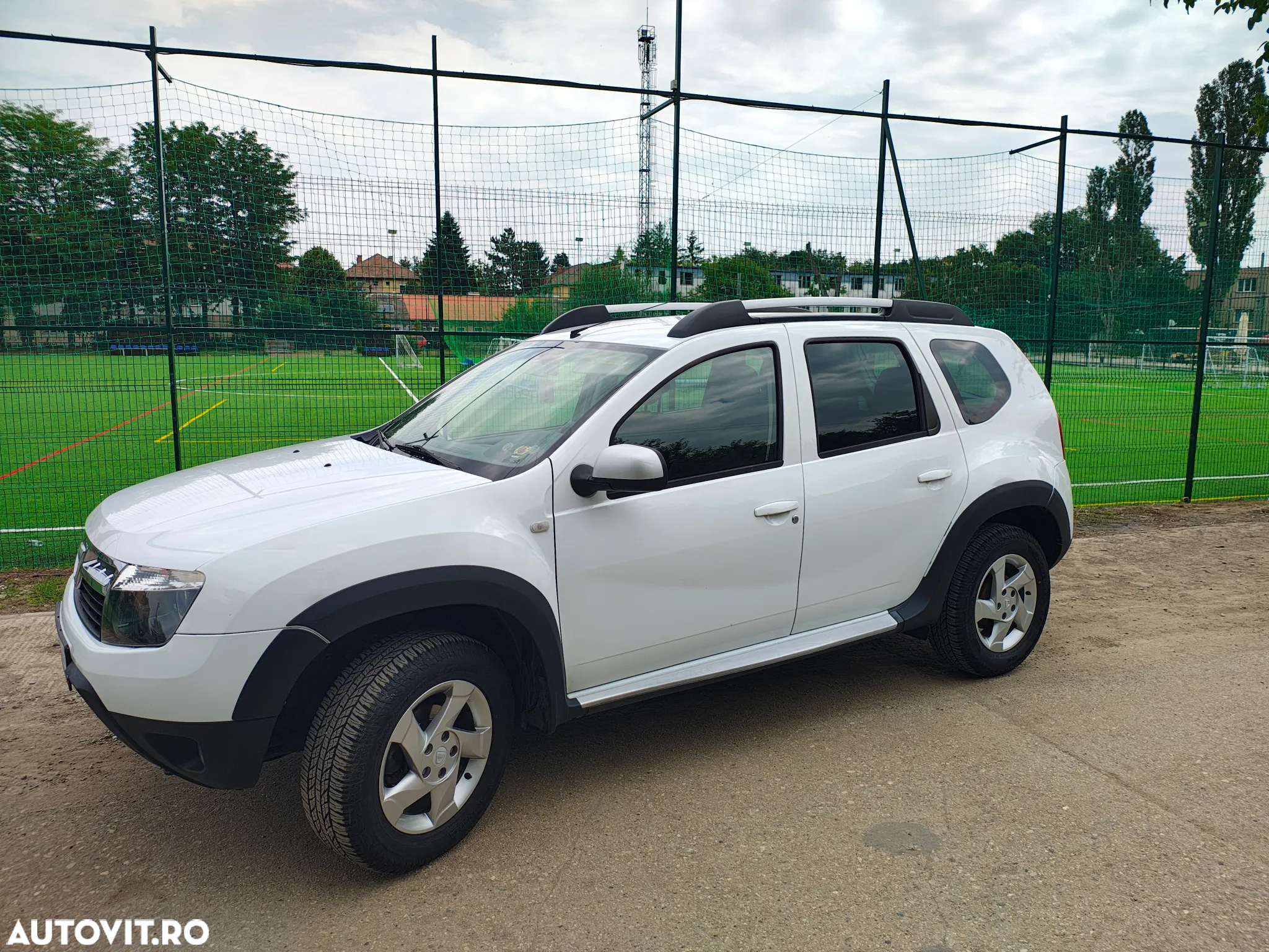Dacia Duster 1.6 4x4 - 11