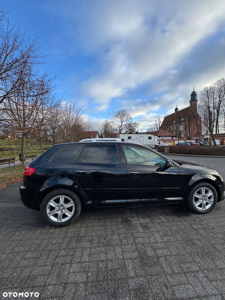 Audi A3 Sportback 2.0 TDI DPF Attraction - 6