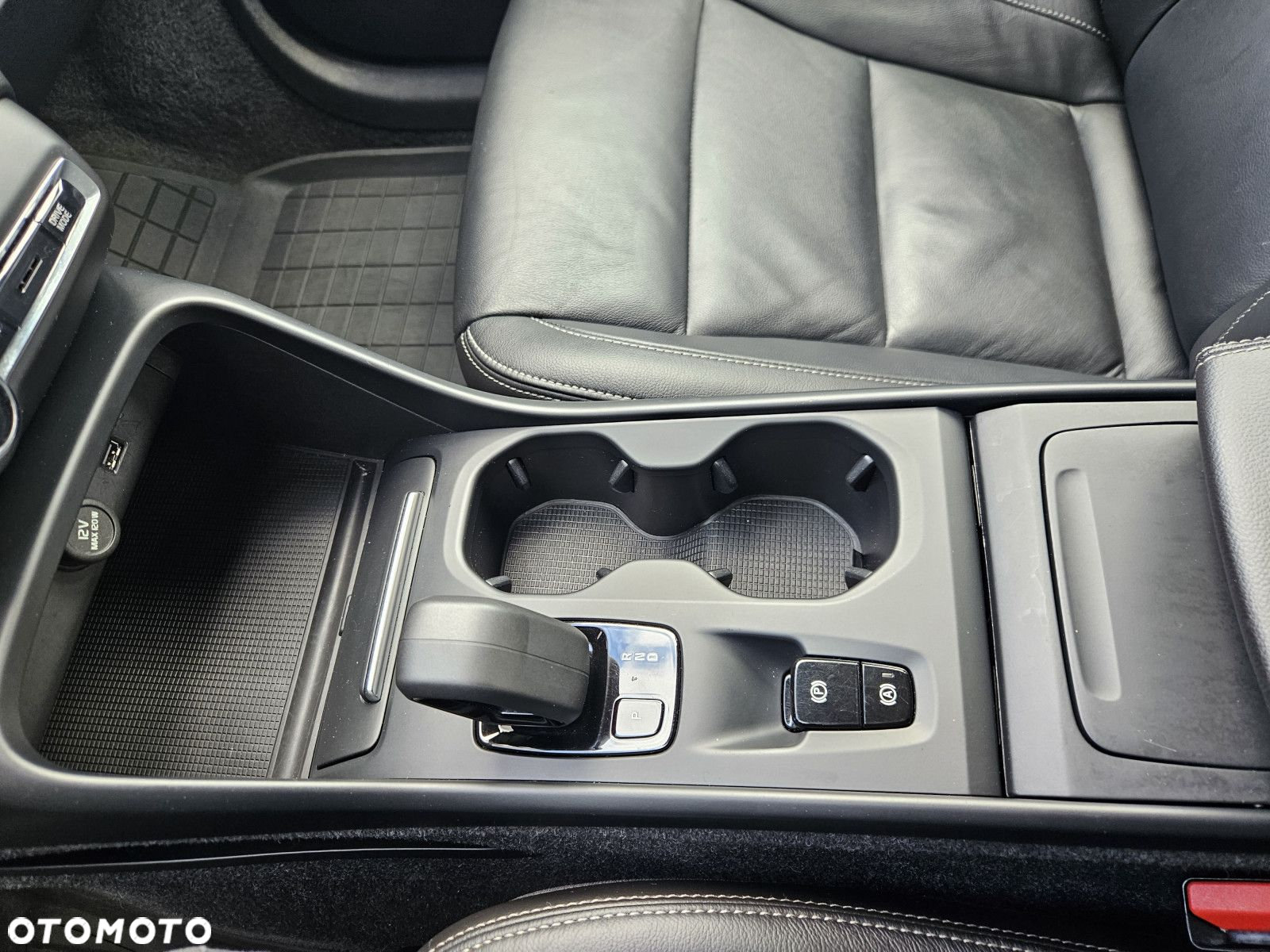 Volvo XC 40 - 20