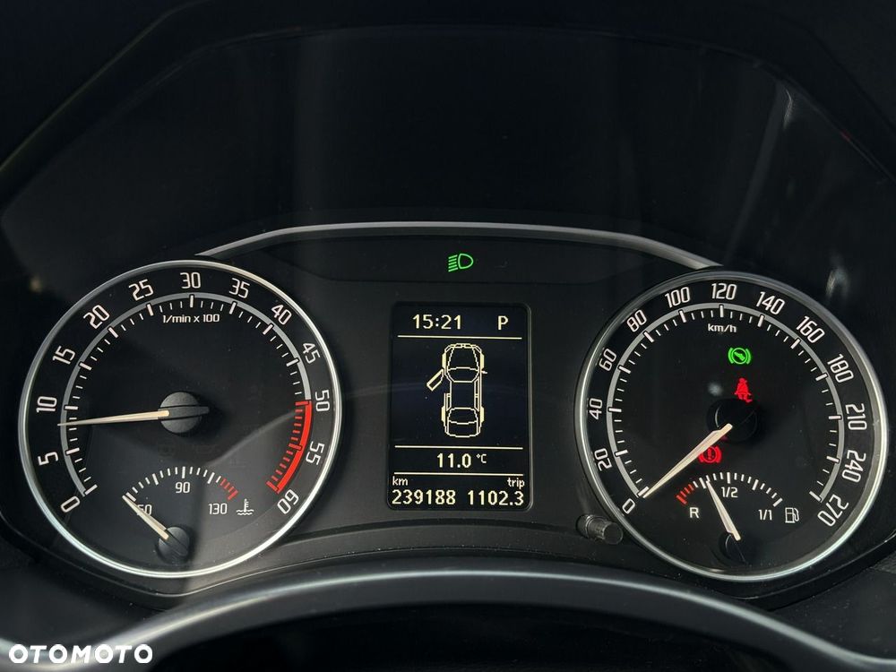 Skoda Octavia 2.0 TDI RS DSG - 19