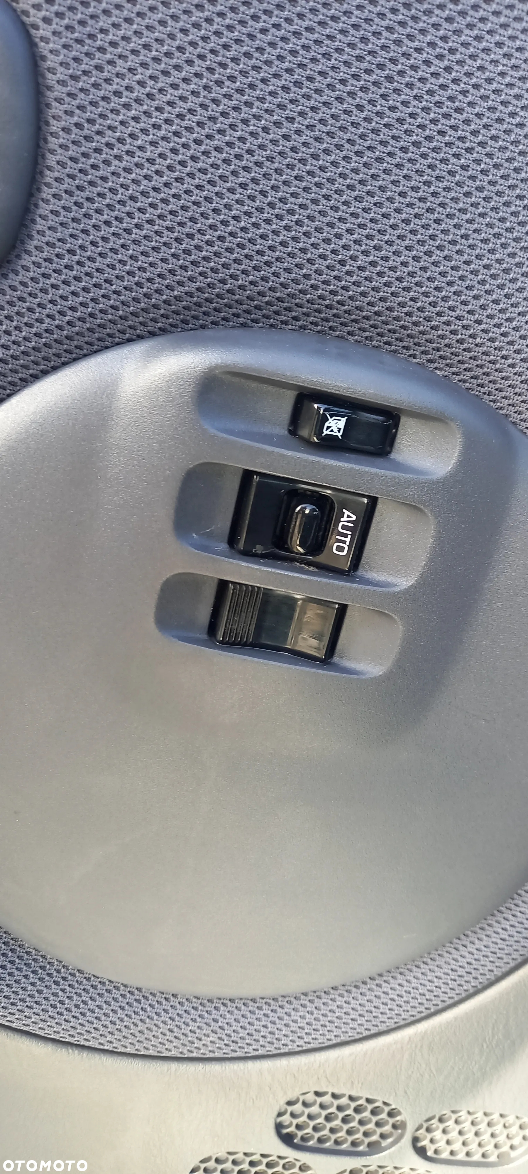 Daihatsu Terios 2WD Automatik - 24
