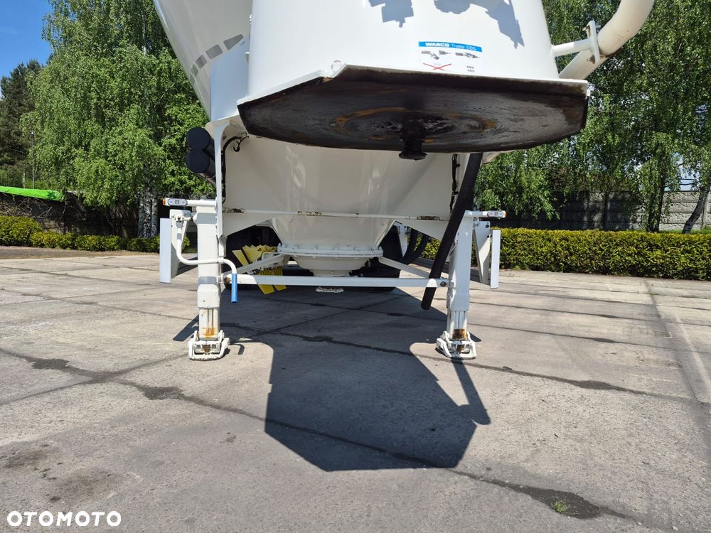 Spitzer 37m3 pierwszy właściciel, bezwypadkowa, stan bardzo dobry - 19