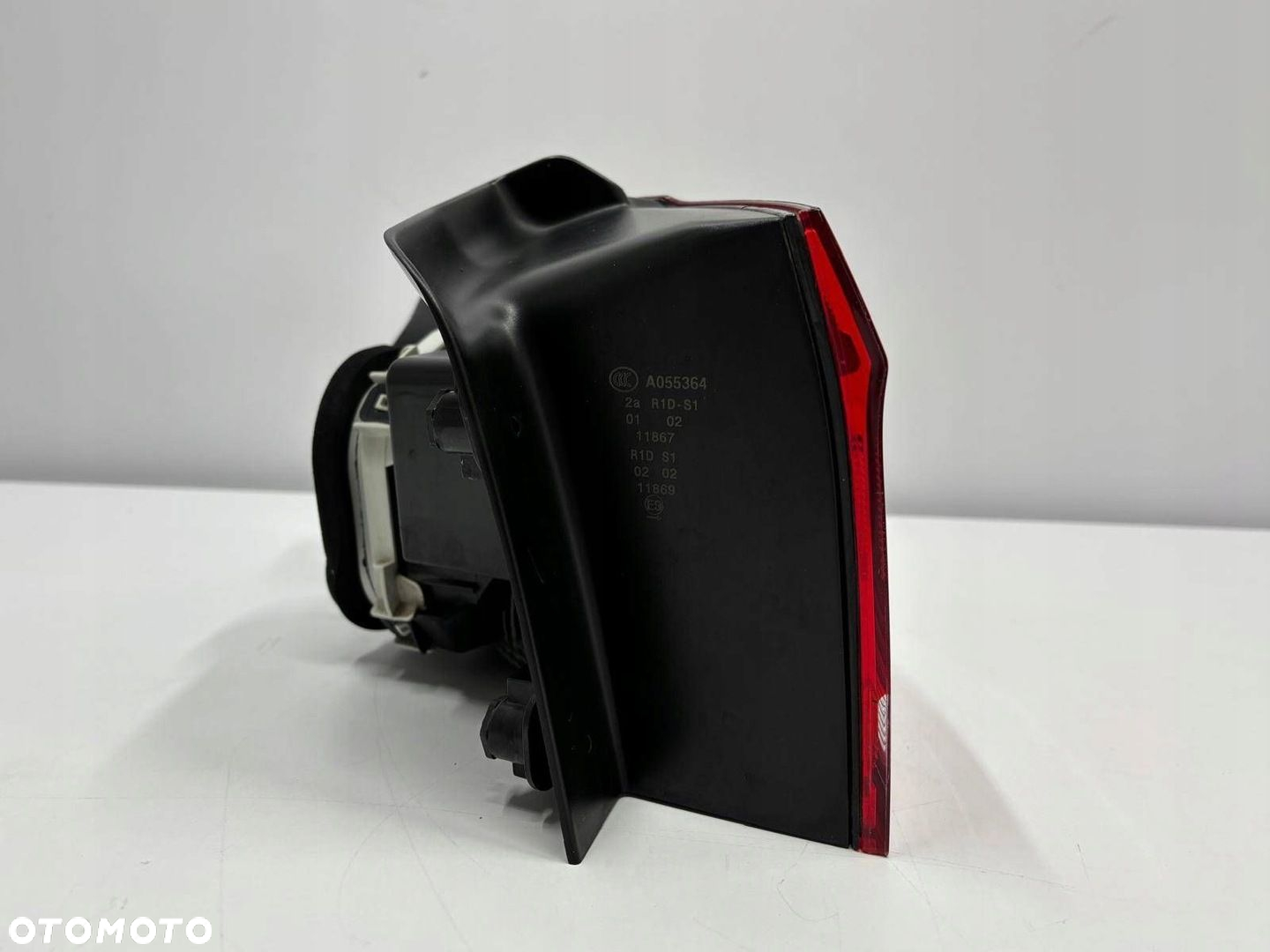 Volkswagen VW Touran 5TA Lampa Prawa Tył Tylna 5TA945096A - 7