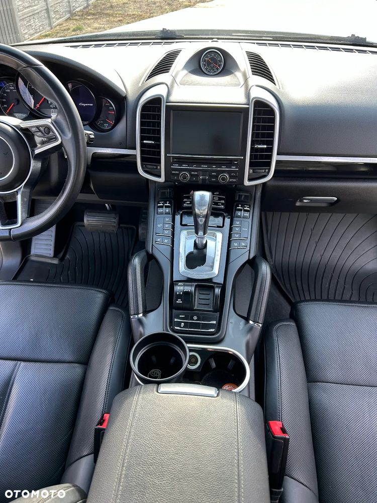 Porsche Cayenne Platinum Edition - 28