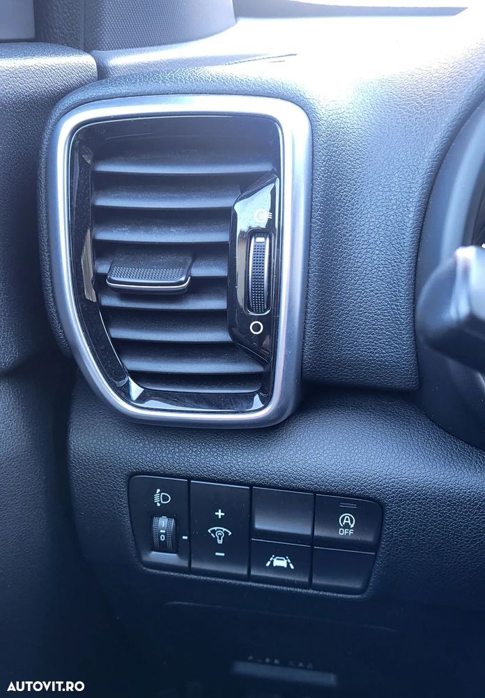 Kia Sportage 1.6 T-GDI 7DCT 4x4 GT Line - 12