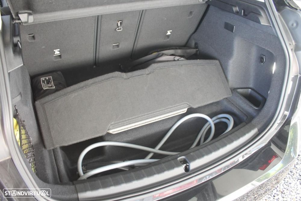 BMW 225xe Active Tourer e xDrive - 36