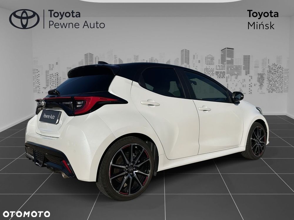 Toyota Yaris 2023 photo 5