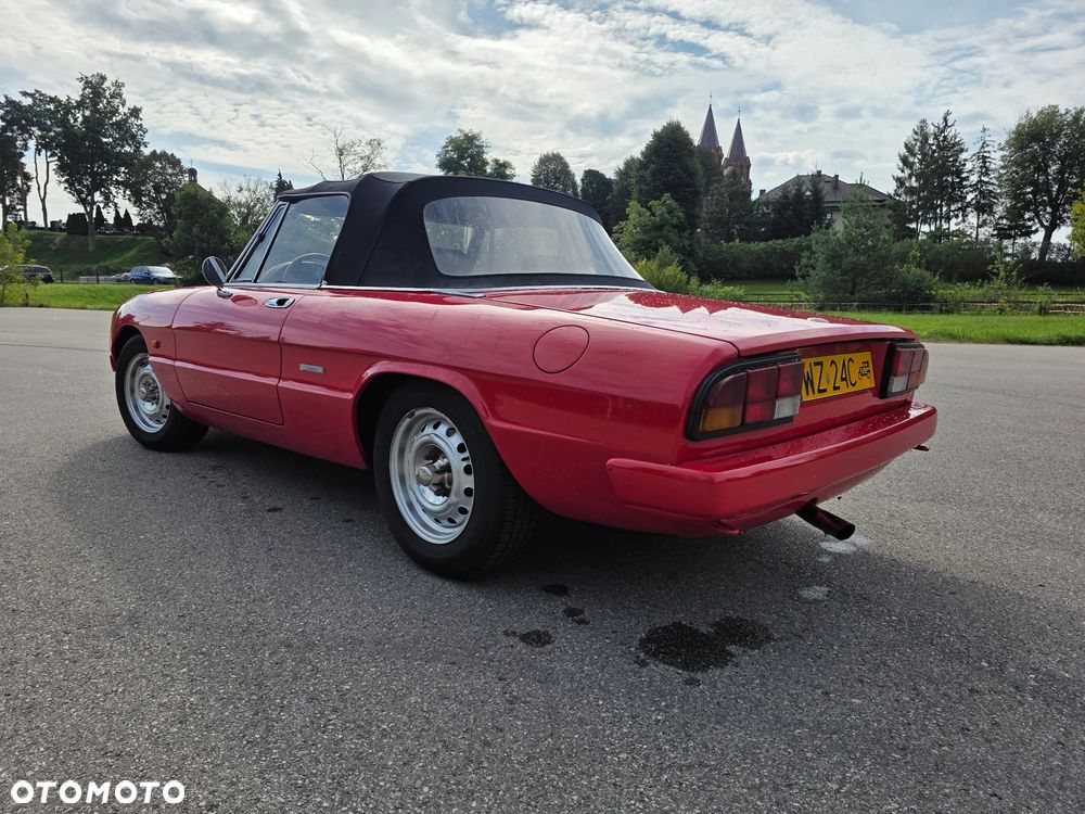 Alfa Romeo Spider - 12