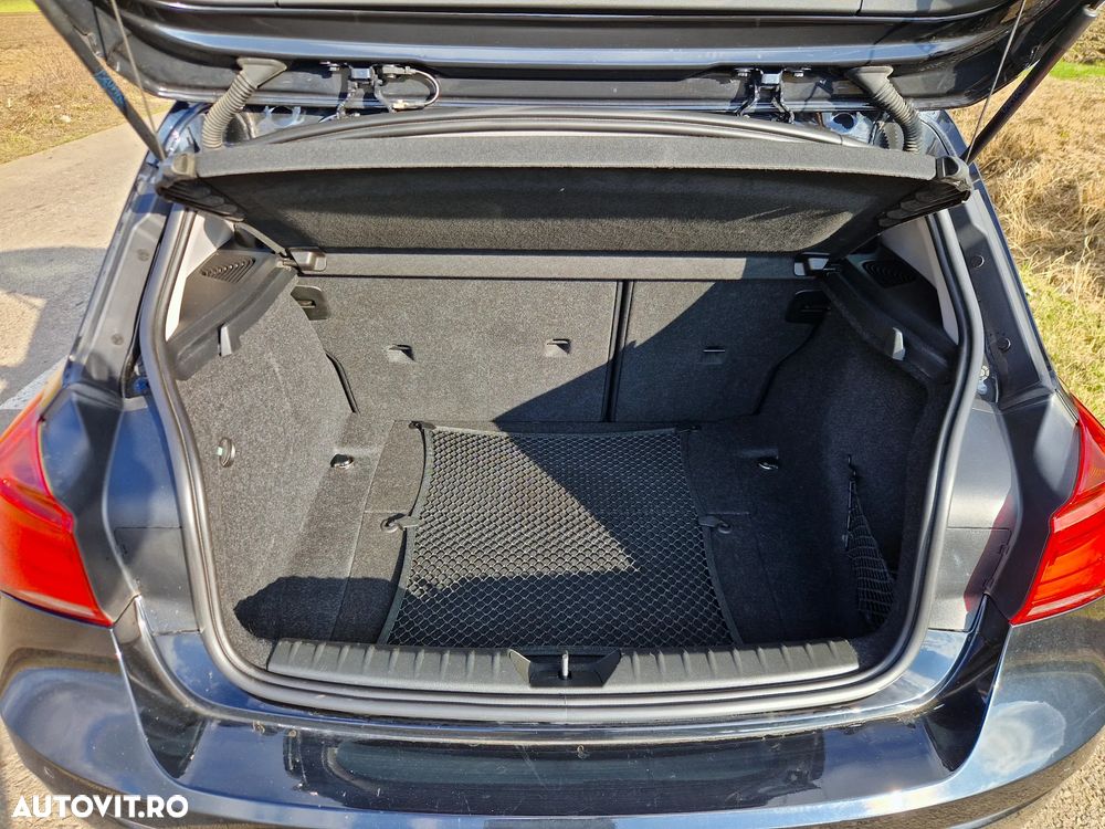 BMW Seria 1 120i Standard - 18