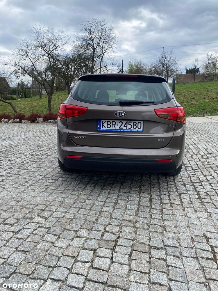 Kia Ceed 1.6 CRDi 128 ISG Platinum Edition - 13