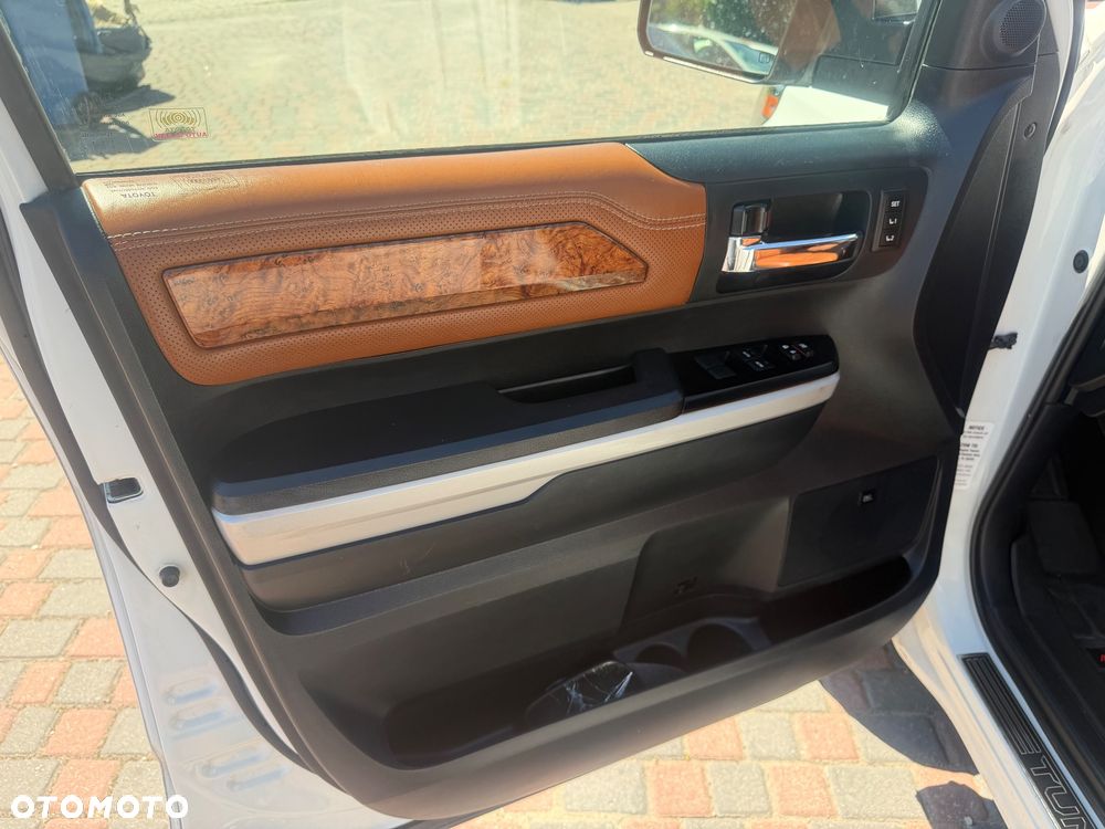 Toyota Tundra - 10