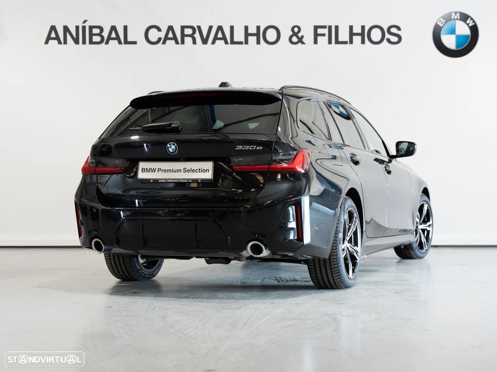 BMW 330 e Pack Desportivo M Auto - 3