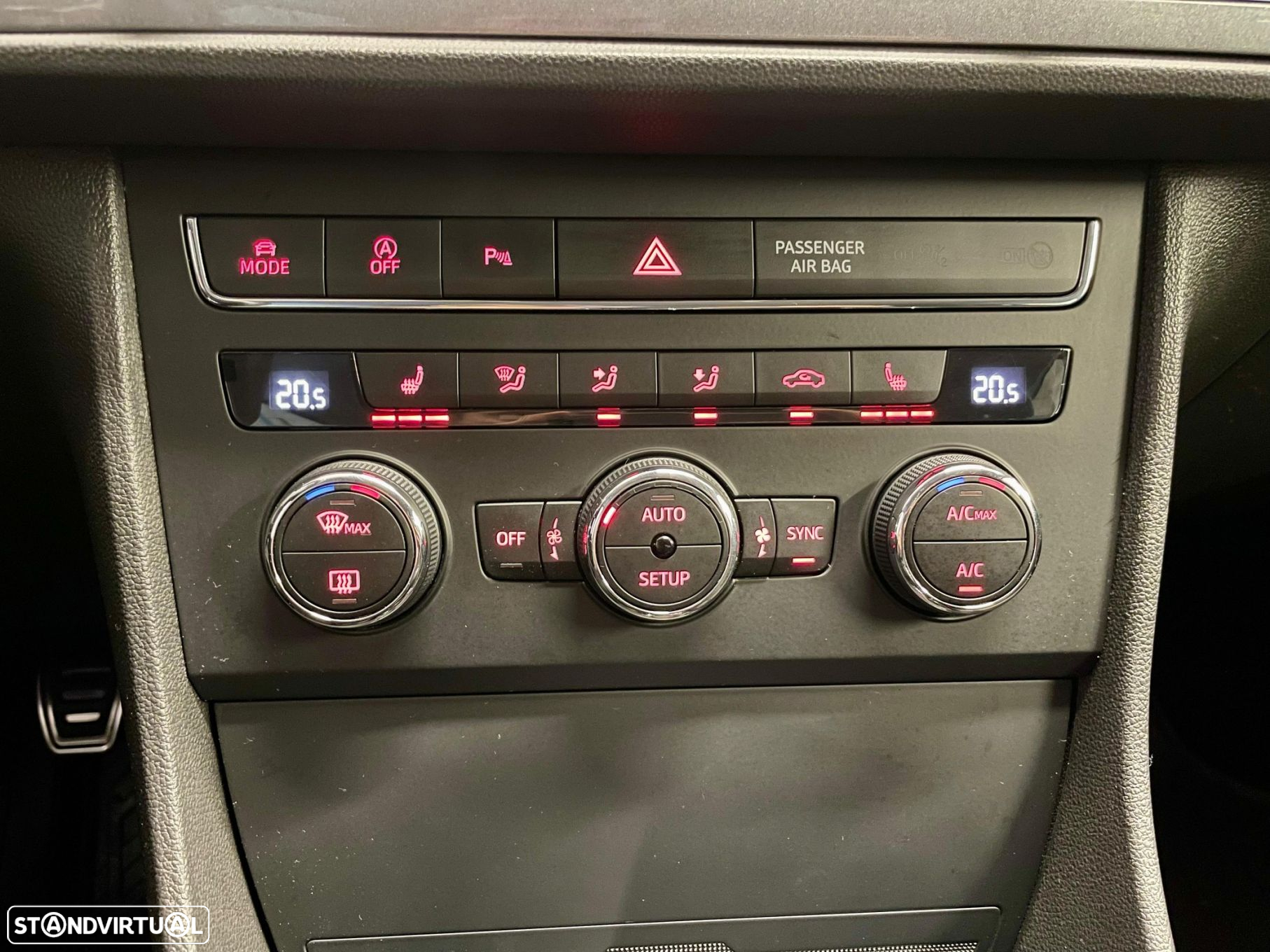 SEAT Leon 2.0 TDI DPF S&S FR - 22