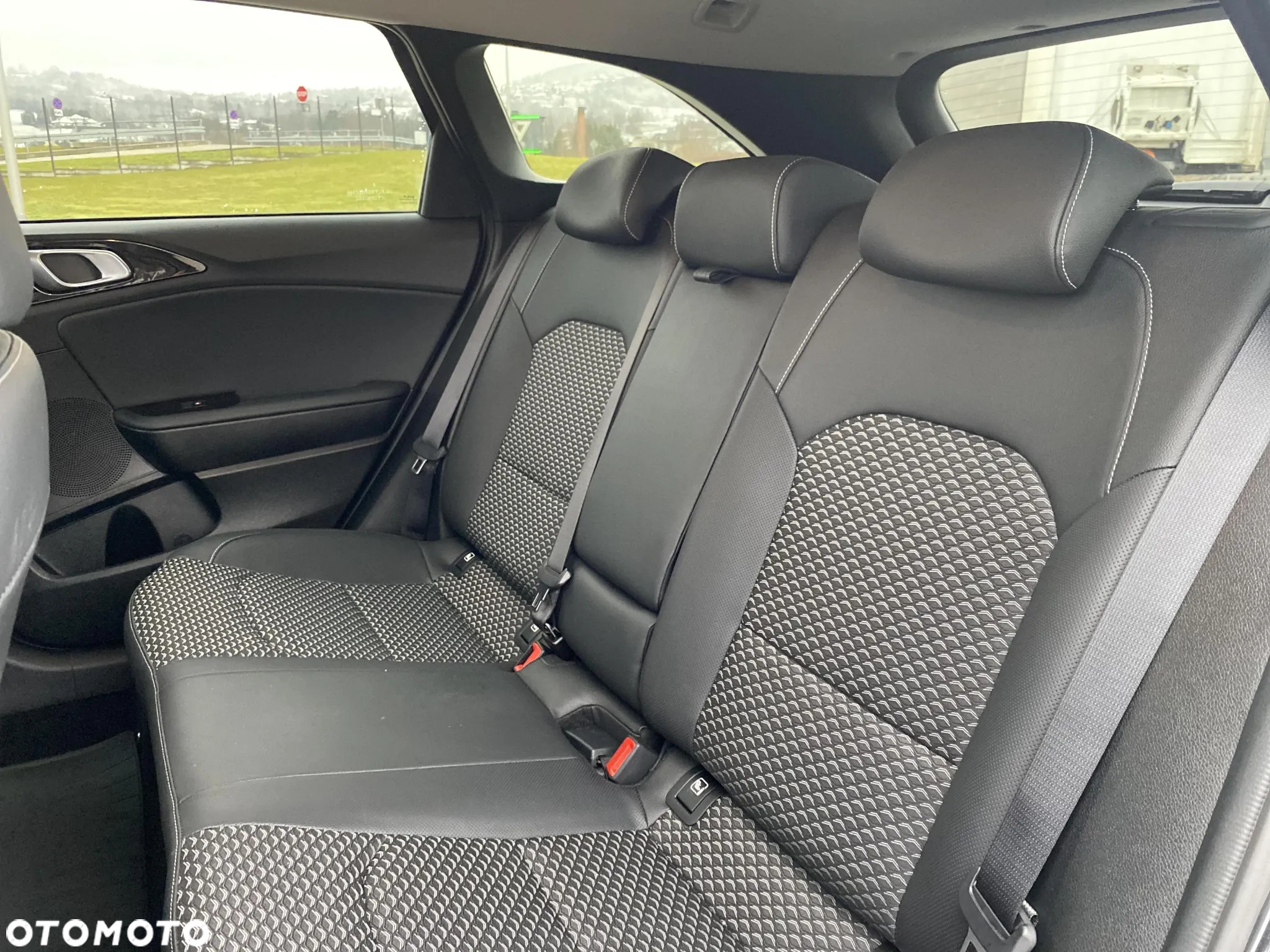 Kia Ceed 1.5 T-GDI L DCT - 16