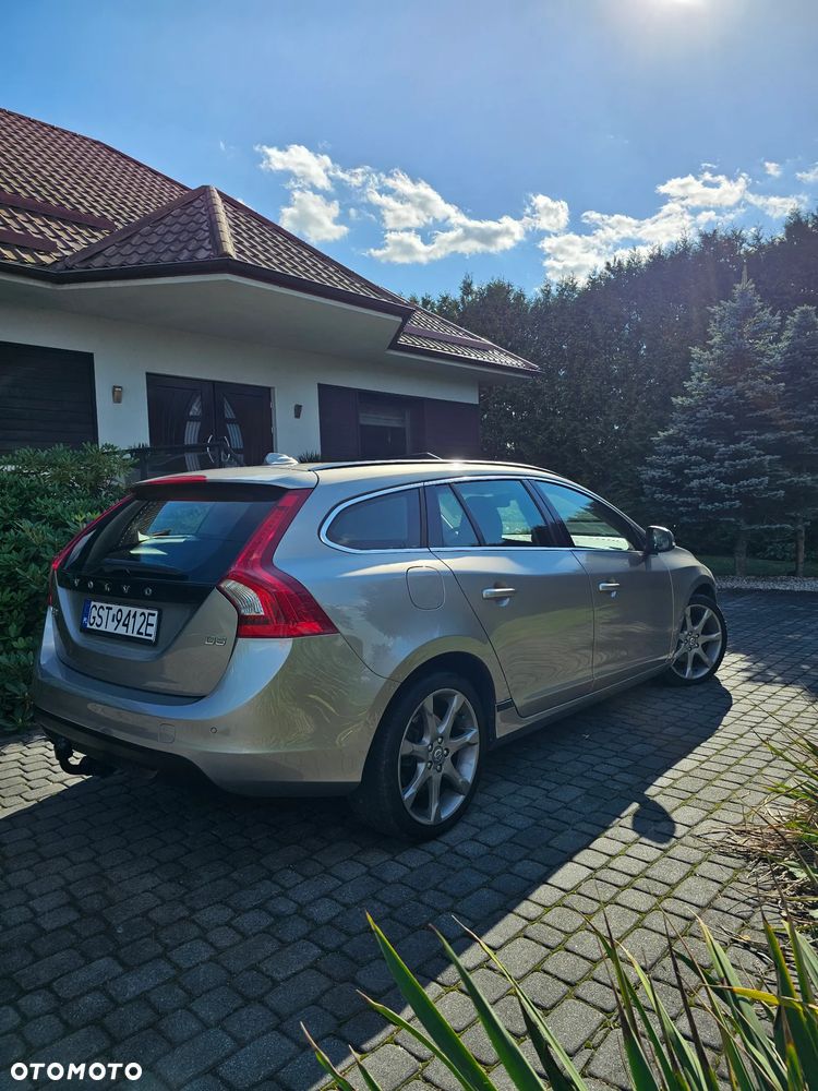 Volvo V60 D4 Momentum - 3