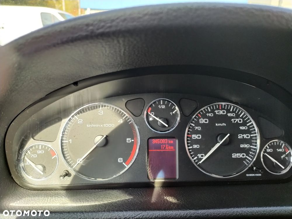 Peugeot 407 2.0 HDI Premium - 12