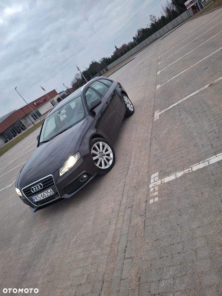 Audi A4 Avant - 8