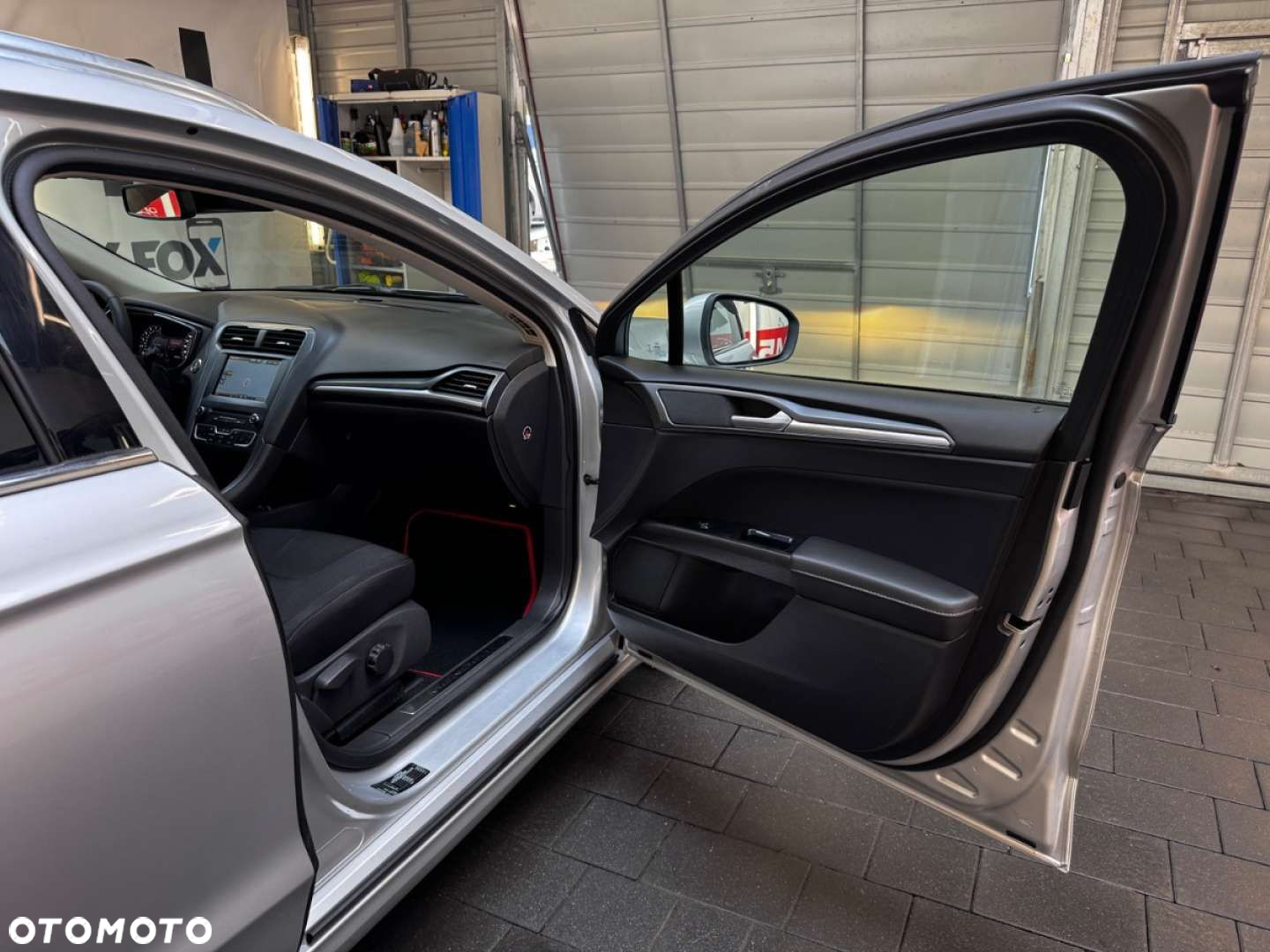 Ford Mondeo - 41