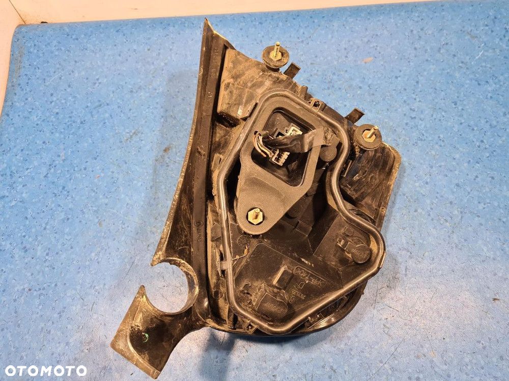 FIAT STILO I 3D LAMPA TYŁ PRAWA ZEWNĘTRZNA - 10