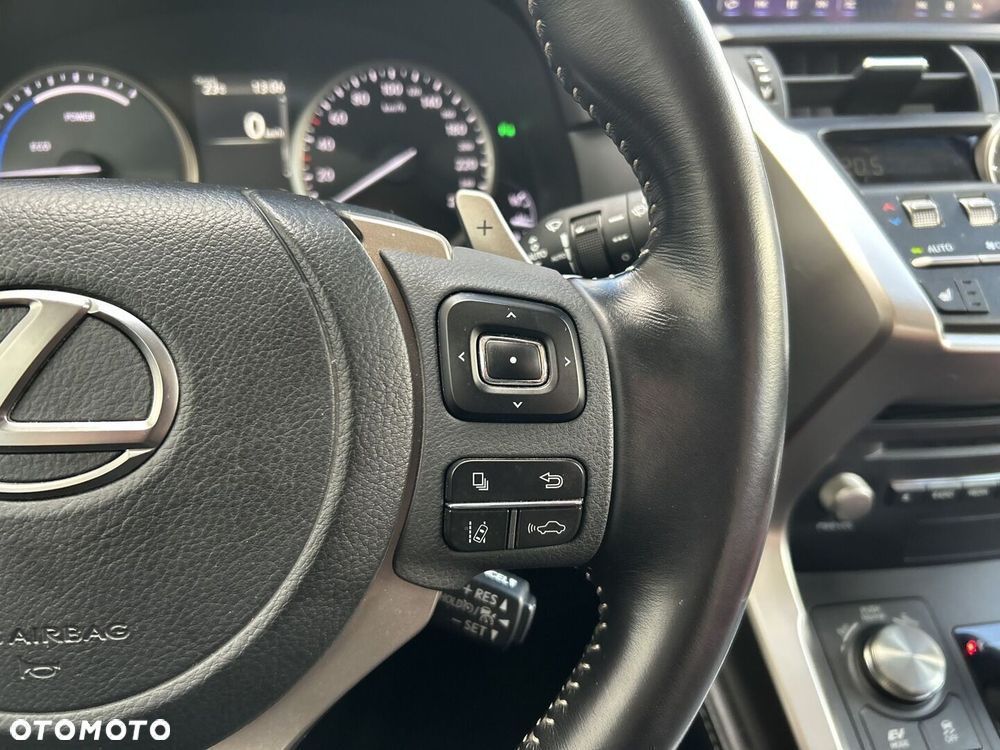 Lexus NX 300h F Impression AWD - 16
