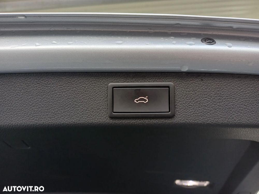 Skoda Superb 2.0 TDI DSG Ambition - 34