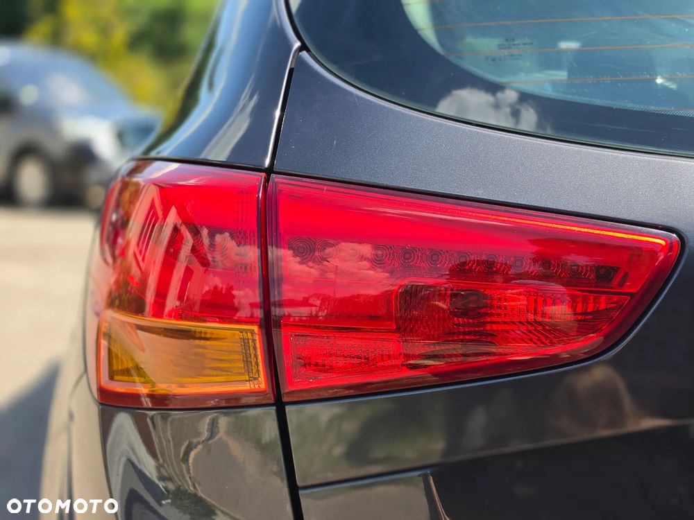Kia Ceed - 13