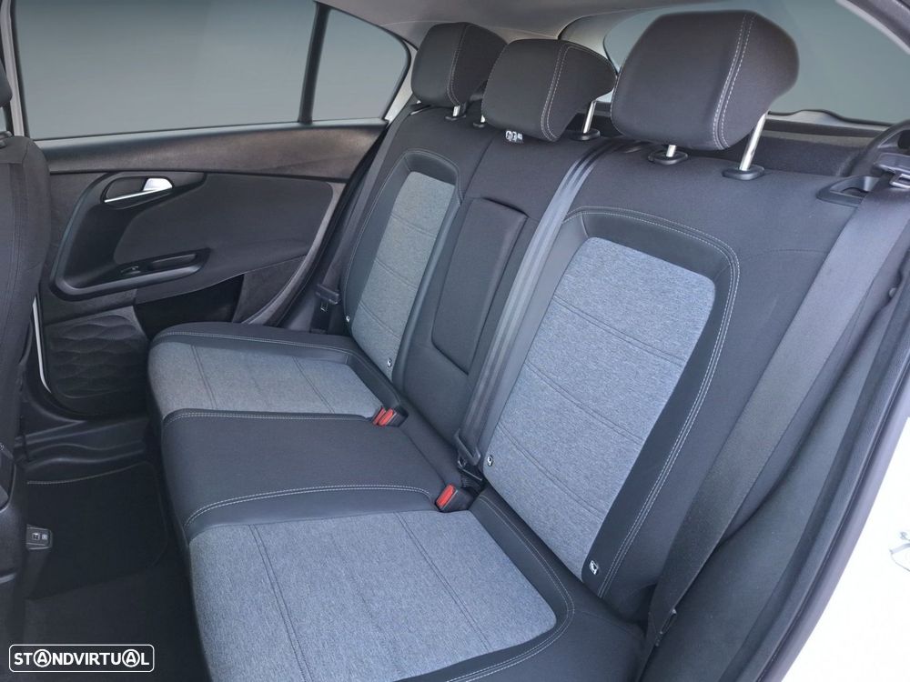 Fiat Tipo Cross 1.3 Multijet - 12