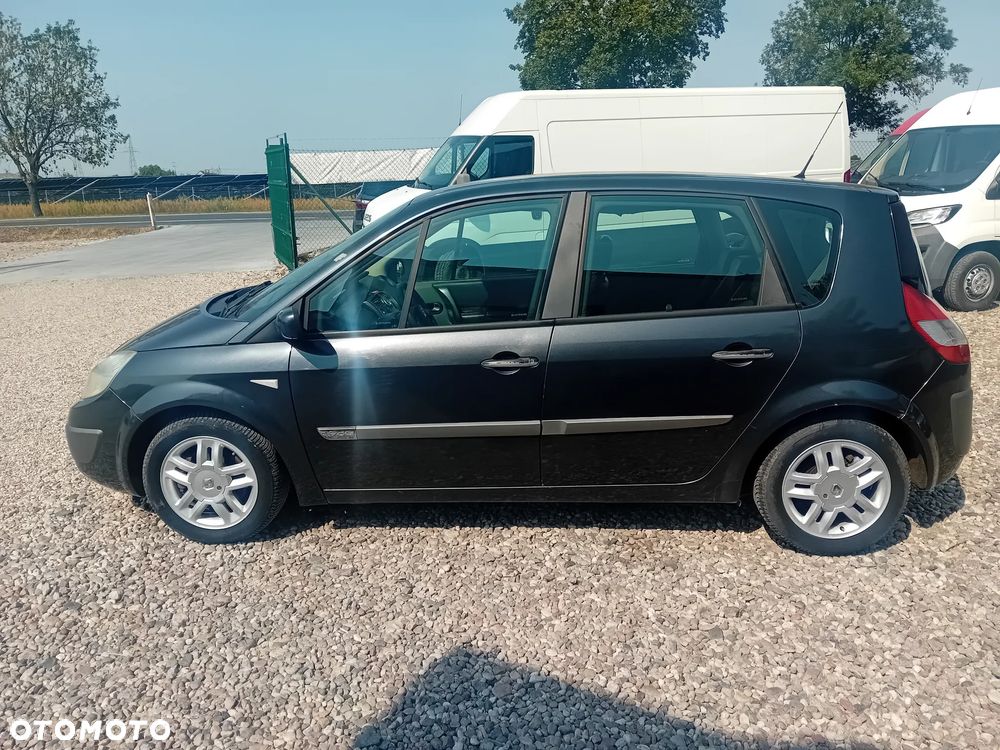 Renault Scenic - 8
